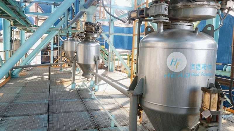 Introduction to and Structural Principles of Plug-Type Powder Conveying